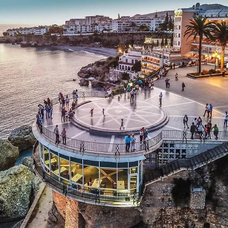 Lovely House With Private Pool In Burriana! Nyaraló *