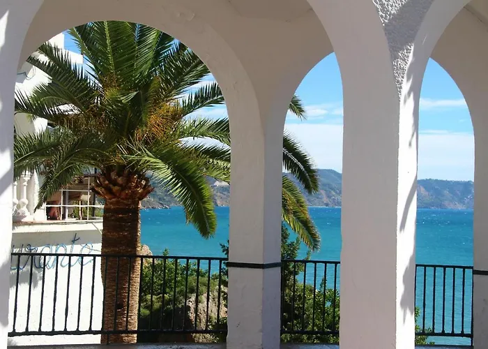 Lovely House With Private Pool In Burriana! * Nerja